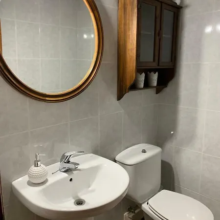 Apartamento En Casa Amplia Con Jardin En
