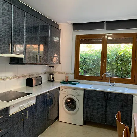Prázdninový dům Apartamento En Casa Amplia Con Jardin En *